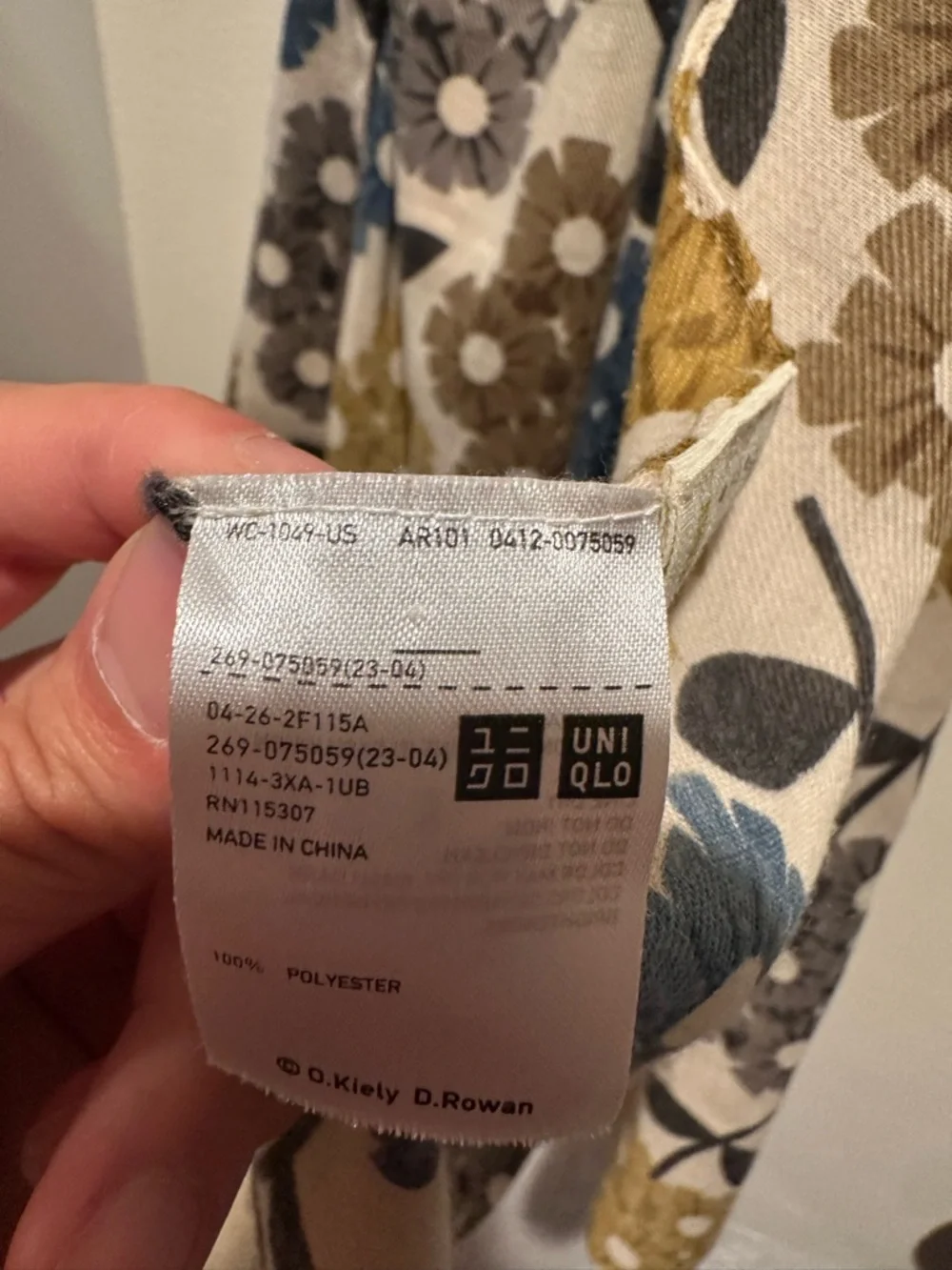 Uniqlo Floral Scarf in Blue, Olive, Gray on Cream